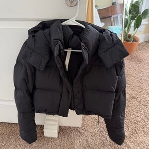 Lulu lemon cropped puffer jacket